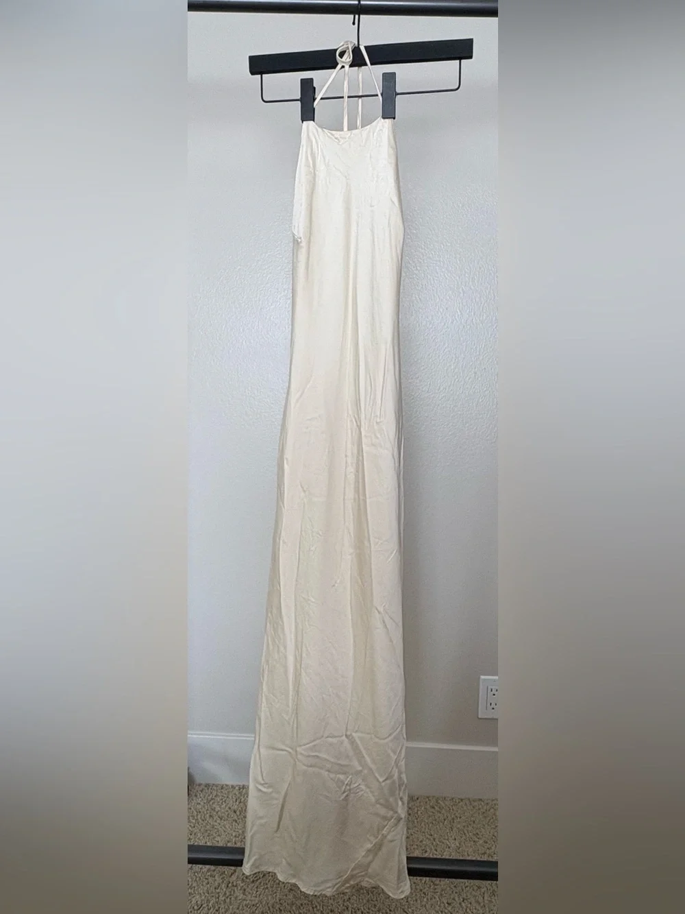 Reformation Jeany Silk Dress in Champagne - Picture 4 of 5